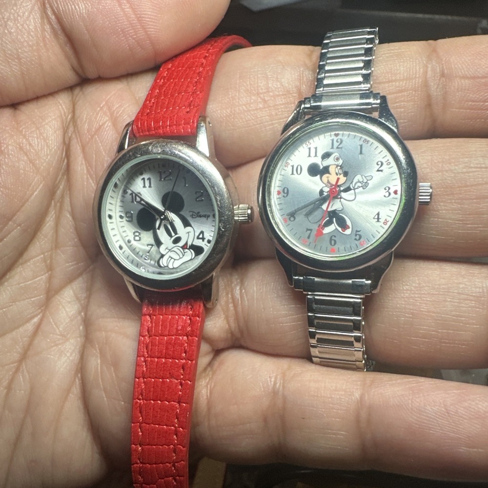 Working Vintage Lot Of 2 Disney Minnie & Mickey Mouse Unisex Watch Accutime 26mm